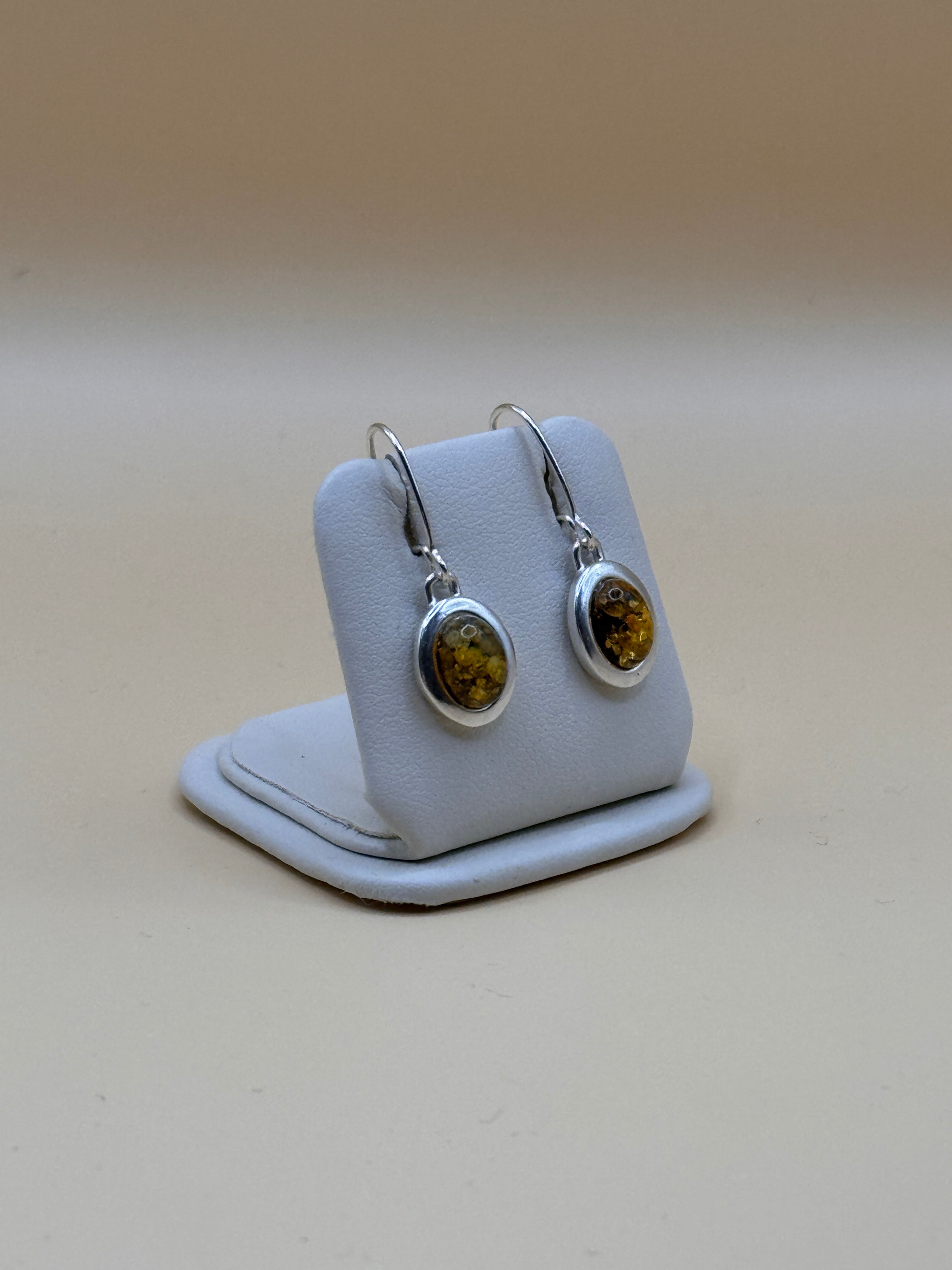 Kolczyki srebrne z bursztynem (blaszka)