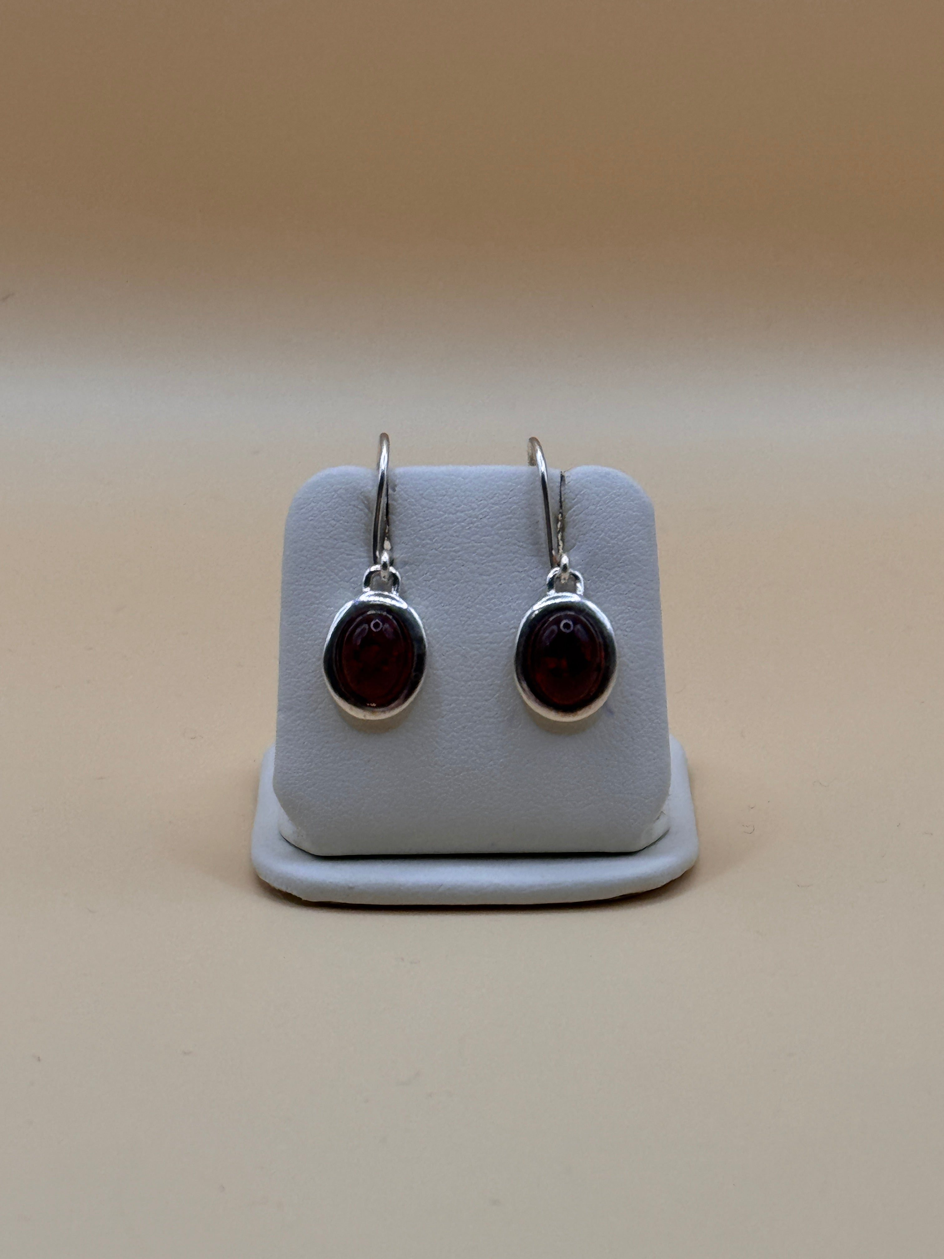 Kolczyki srebrne z bursztynem (blaszka)