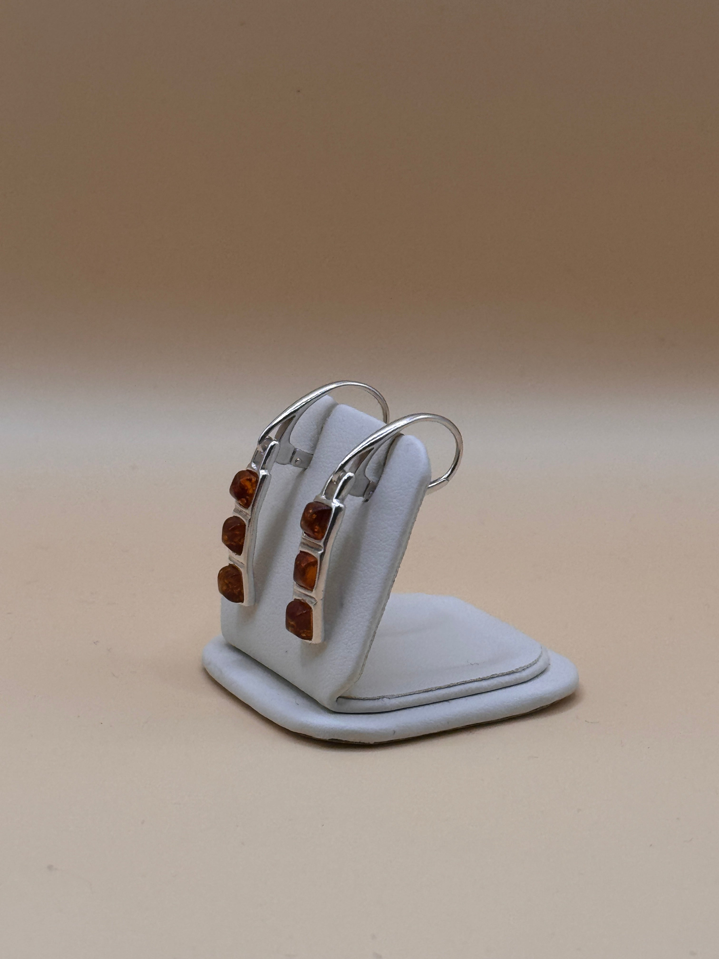 Kolczyki srebrne z bursztynem (kwadraciki)