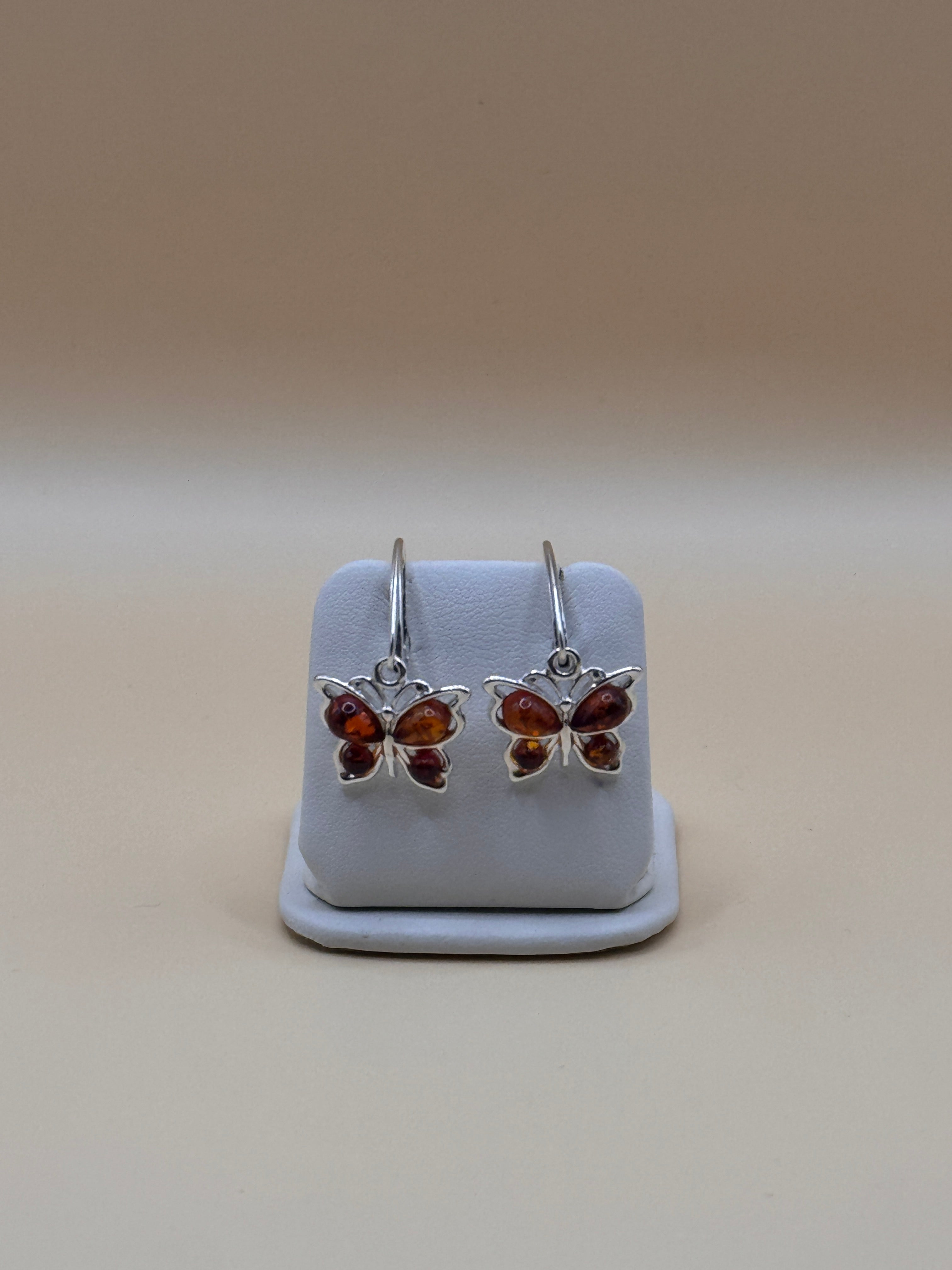 Kolczyki srebrne z bursztynem (motylki)