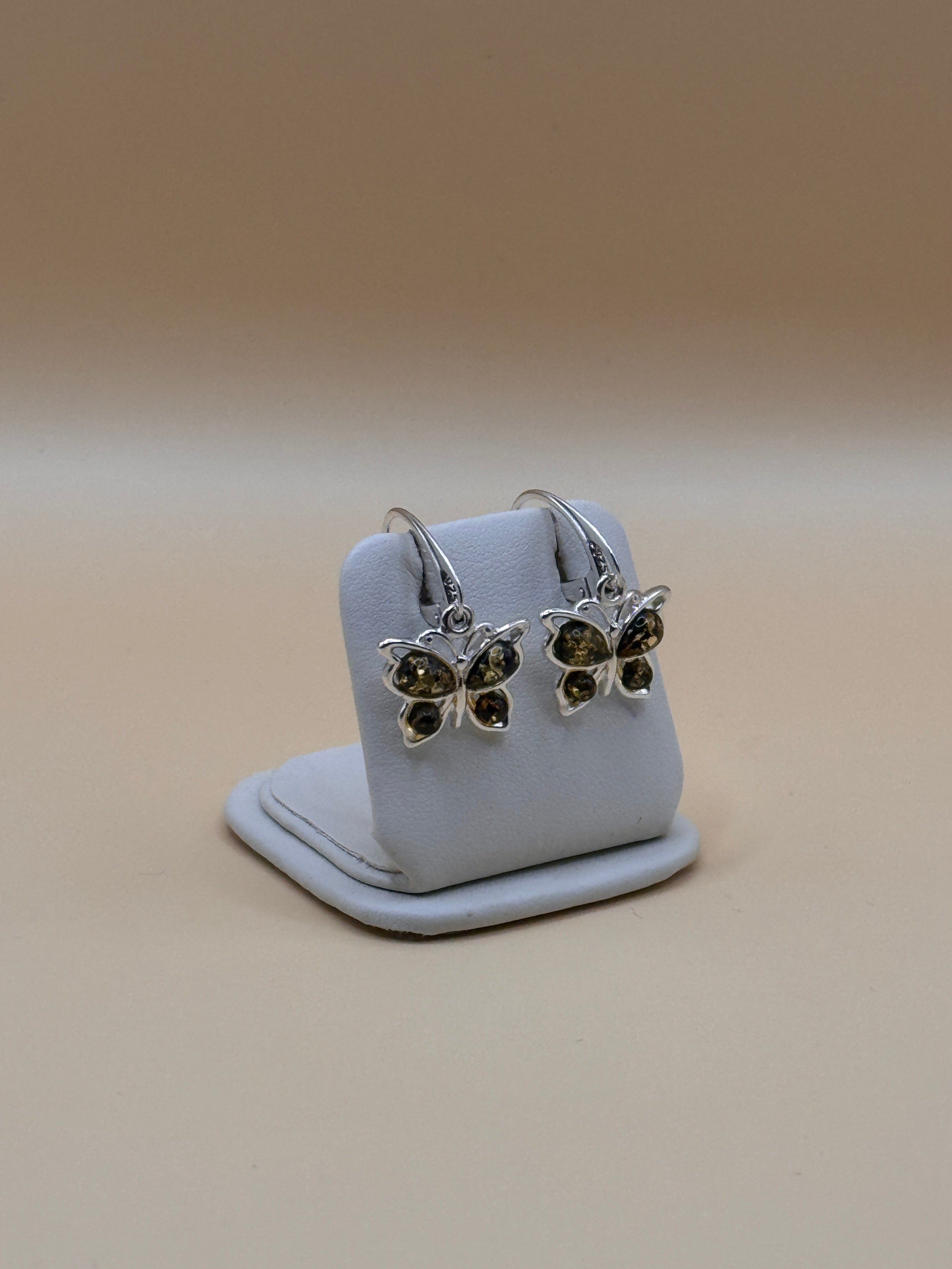 Kolczyki srebrne z bursztynem (motylki)