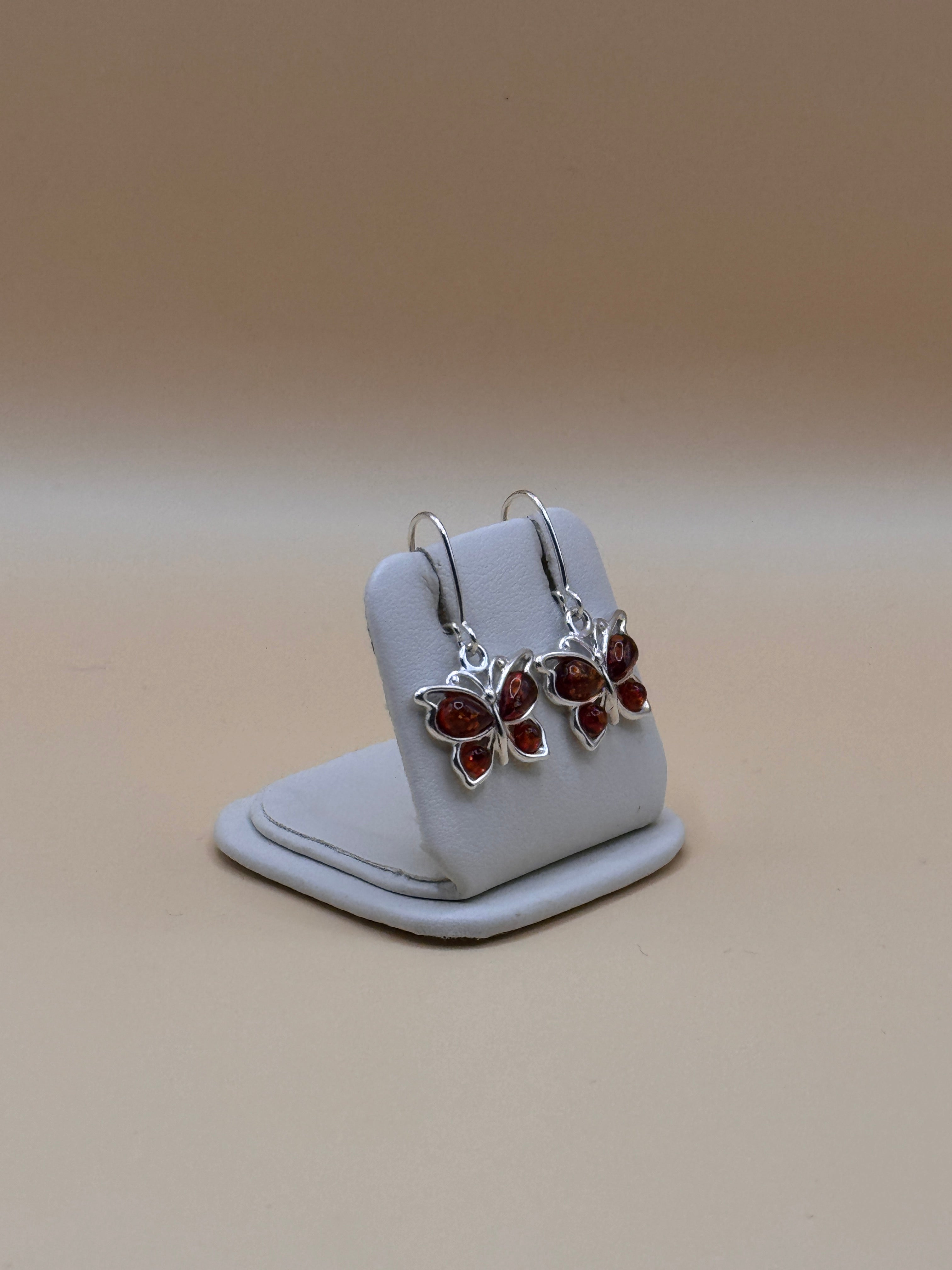 Kolczyki srebrne z bursztynem (motylki)