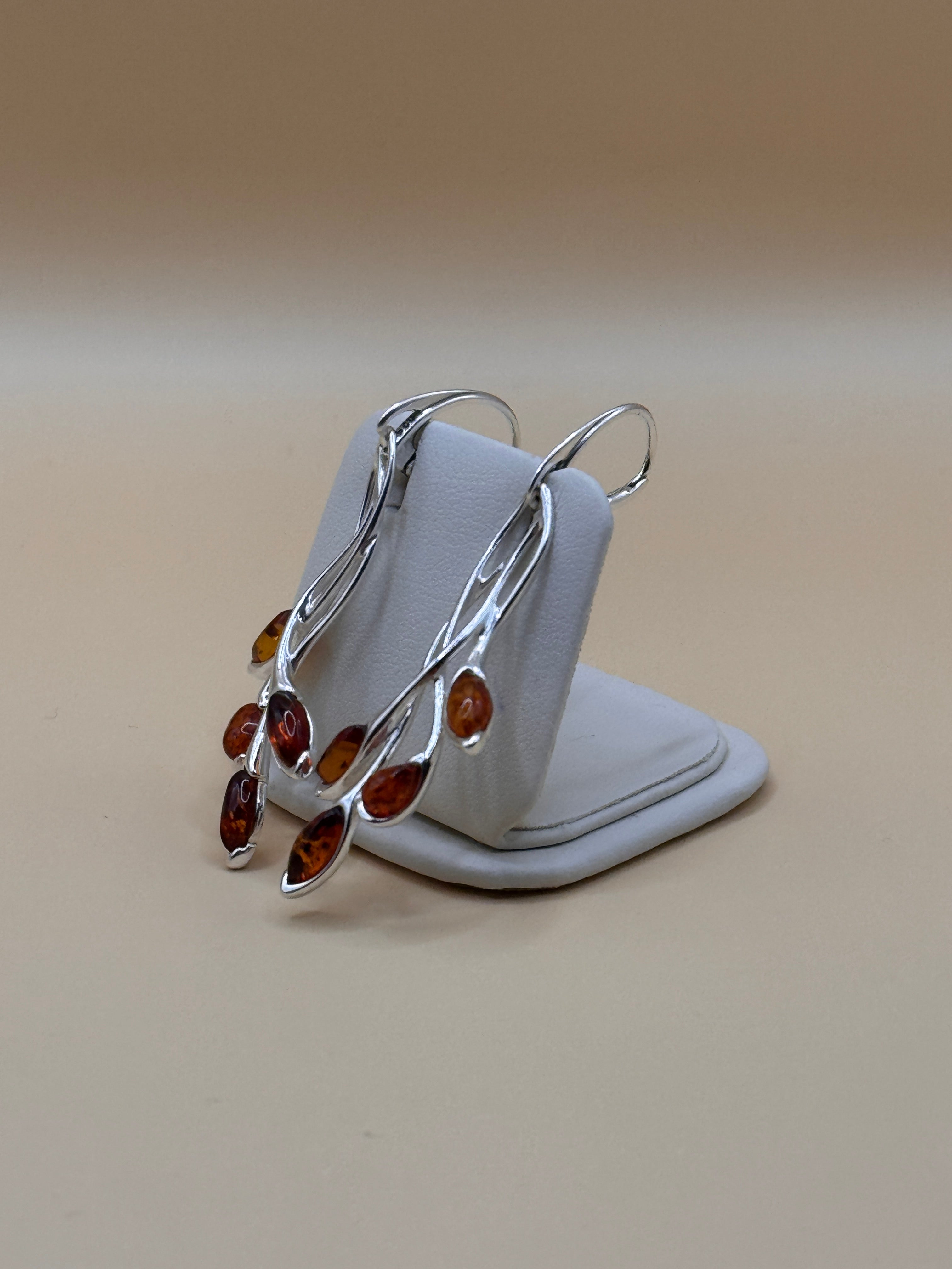 Kolczyki srebrne z bursztynem (gałązki)