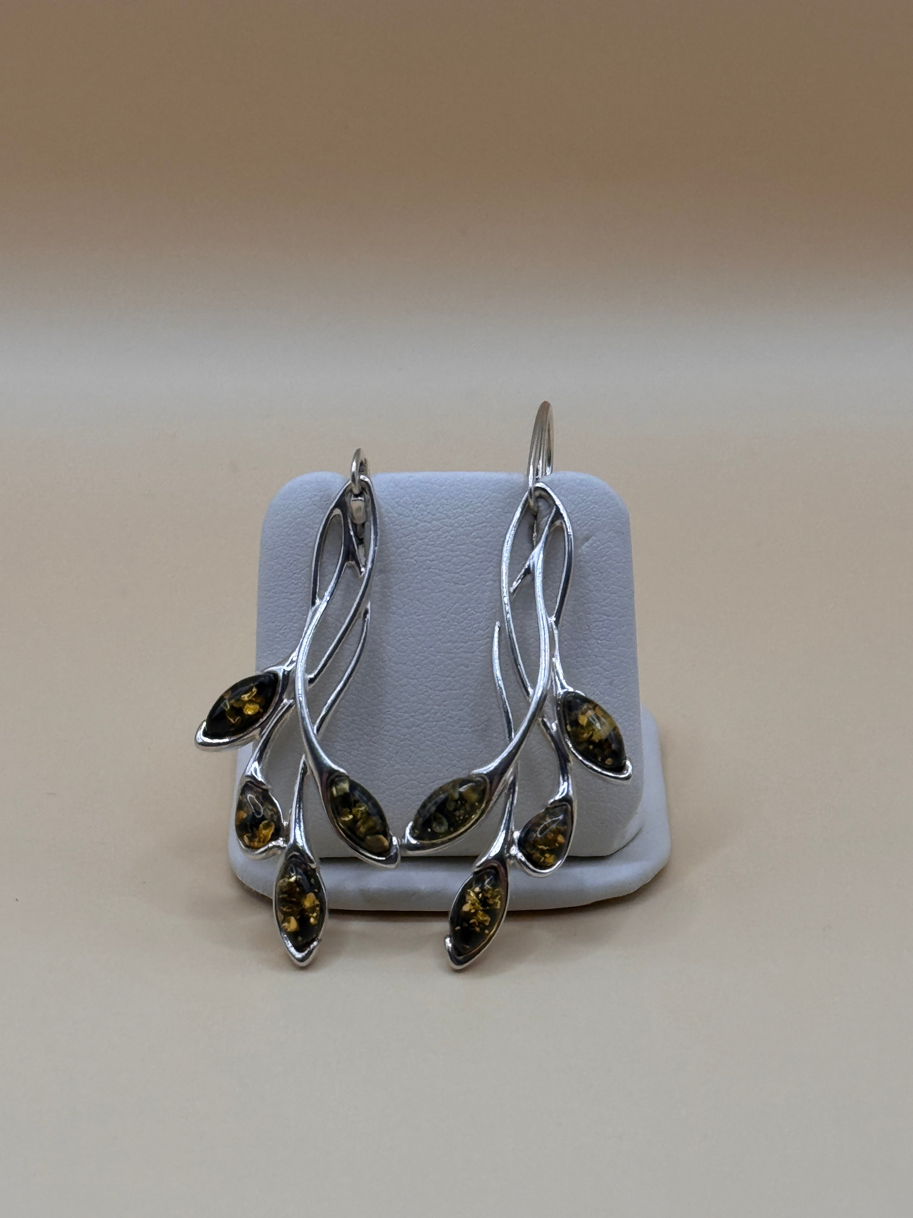 Kolczyki srebrne z bursztynem (gałązki)