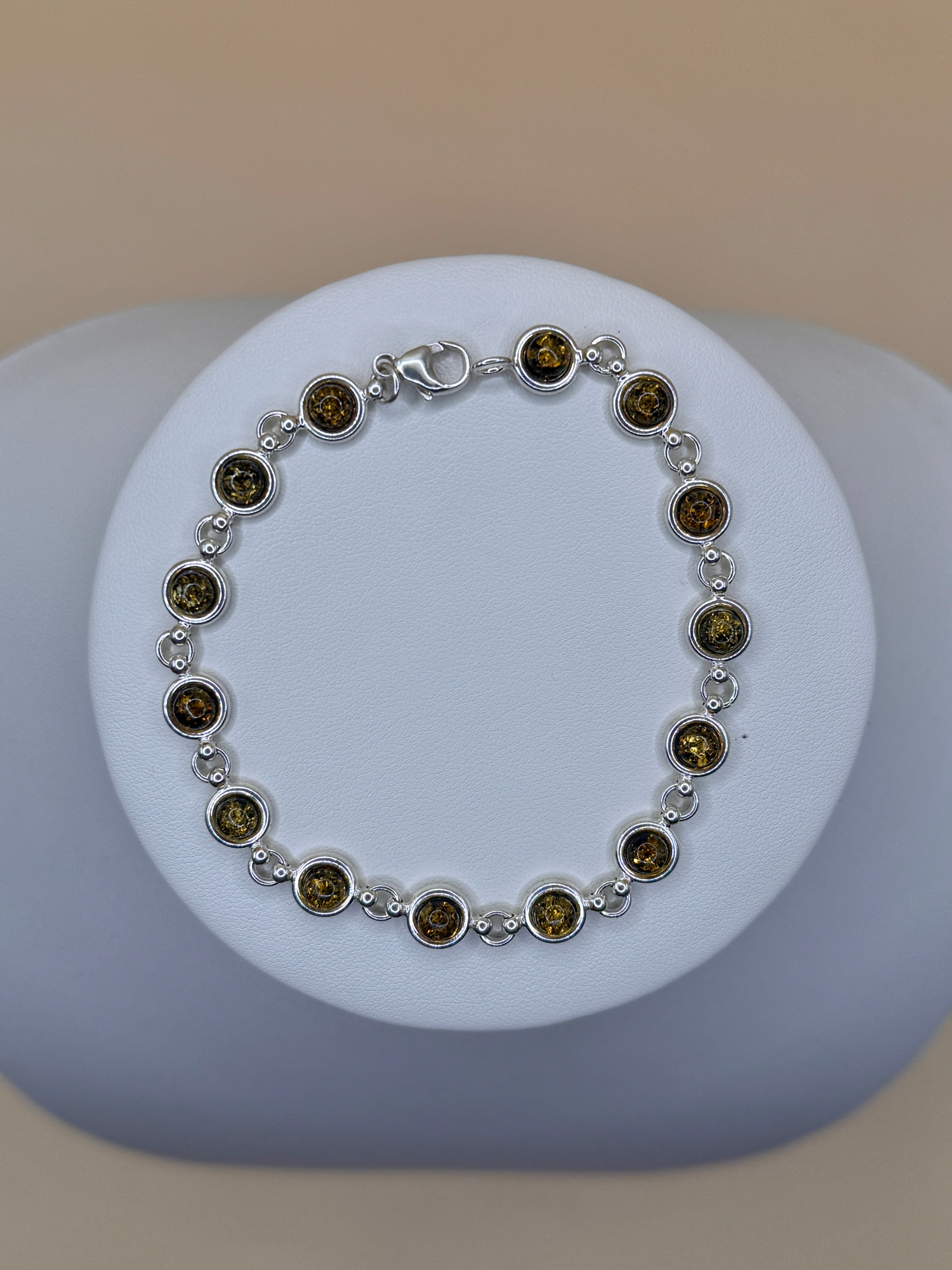 Bransoletka srebrna z bursztynem (okręgi)